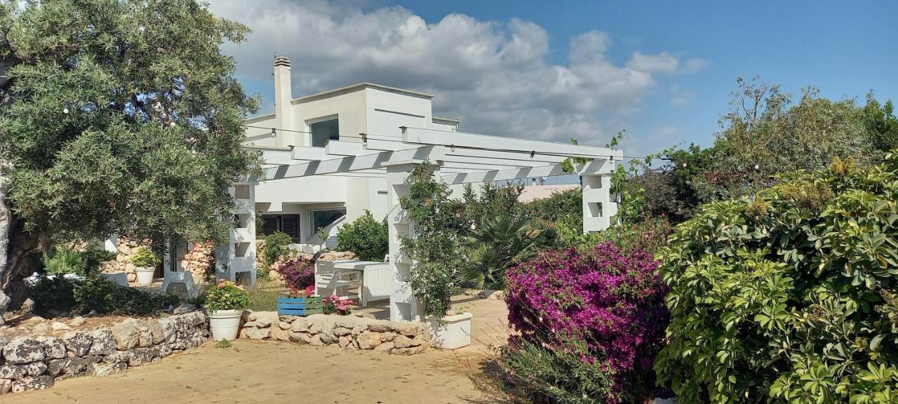 Prestigiosa Villa Con Piscina Condominiale Monopoli Zewnętrze zdjęcie
